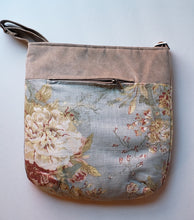 Load image into Gallery viewer, Rachel Messenger