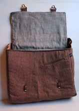 Load image into Gallery viewer, Laptop Messenger