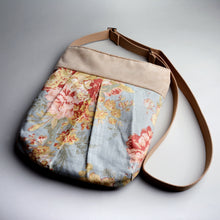 Load image into Gallery viewer, Rachel Messenger